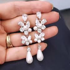 wedding earrings for bride