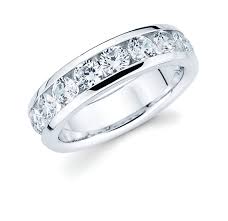 anniversary diamond rings